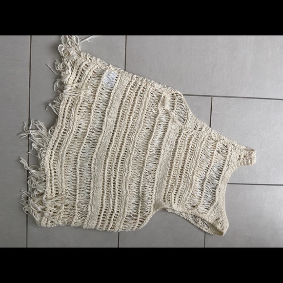 Cream Crochet Knit Tank Top with Bottom Fringe from American Eagle - Picture 3 of 5